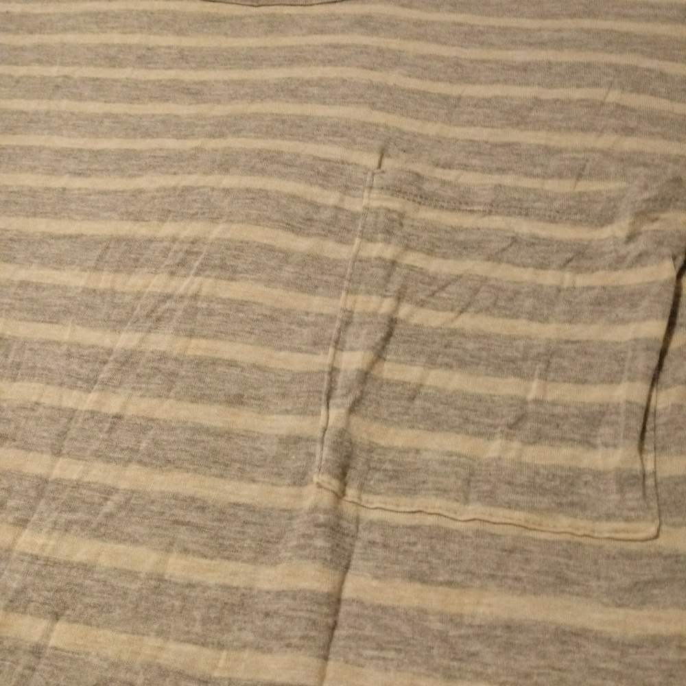 Tshirt - Picture 2 of 3